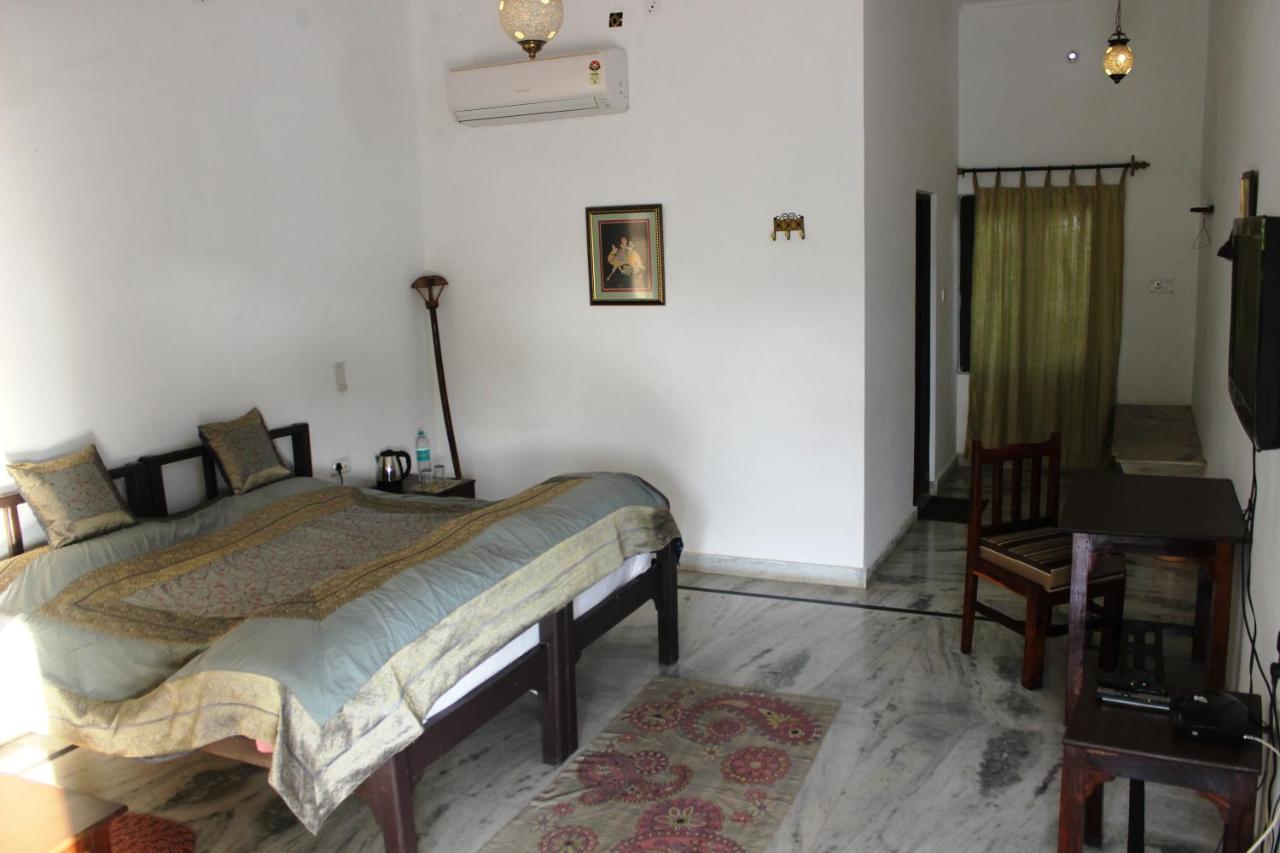 Appartement Royal Farm Bharatpur Extérieur photo